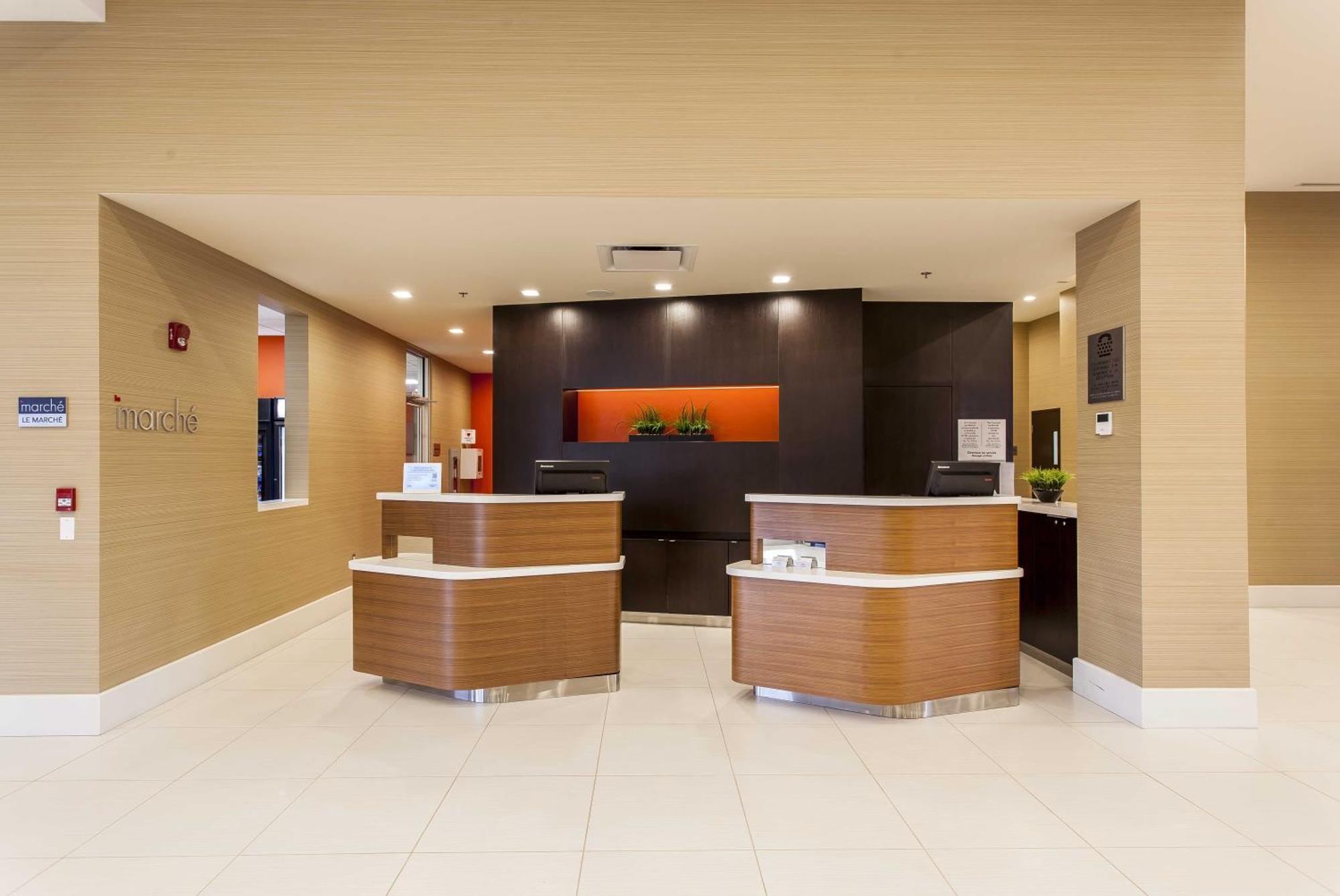 Courtyard By Marriott Montreal West Island/Baie D'Urfe Hotel Exterior foto