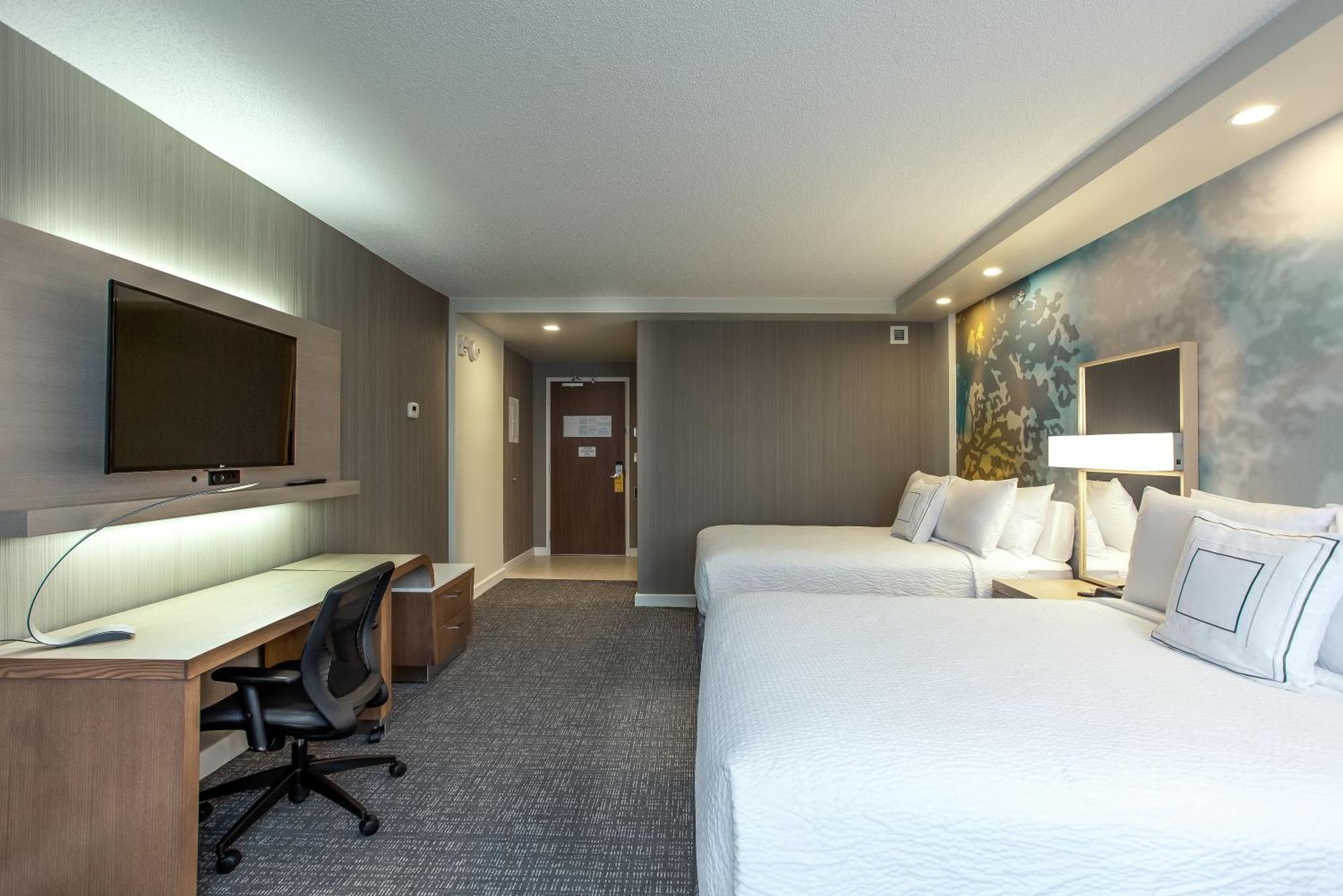 Courtyard By Marriott Montreal West Island/Baie D'Urfe Hotel Exterior foto